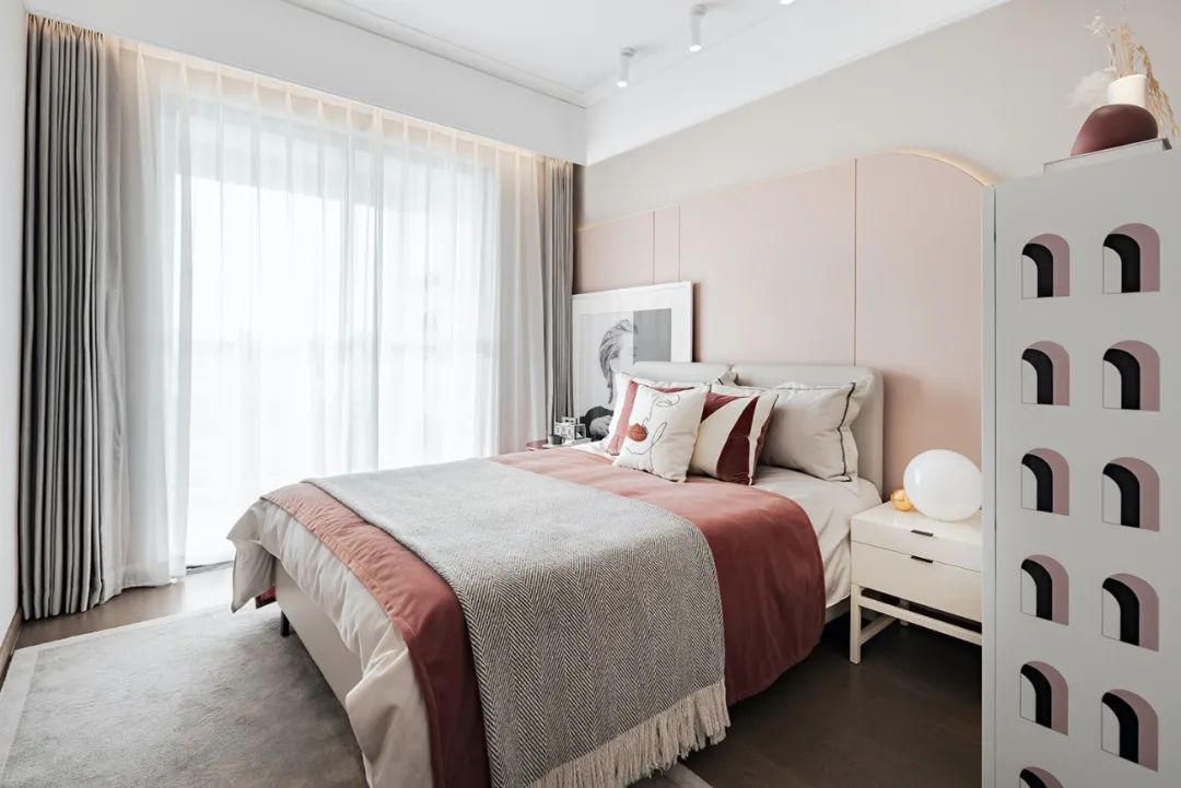 現(xiàn)代摩登風(fēng)格室內(nèi)設(shè)計(jì)家裝案例-客臥 現(xiàn)代摩登風(fēng)格室內(nèi)設(shè)計(jì)家裝案例-客臥