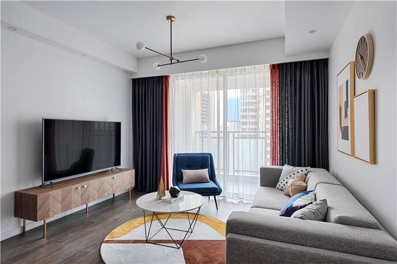 惠州市寶安虹海灣歐式風(fēng)格三居室裝修案例