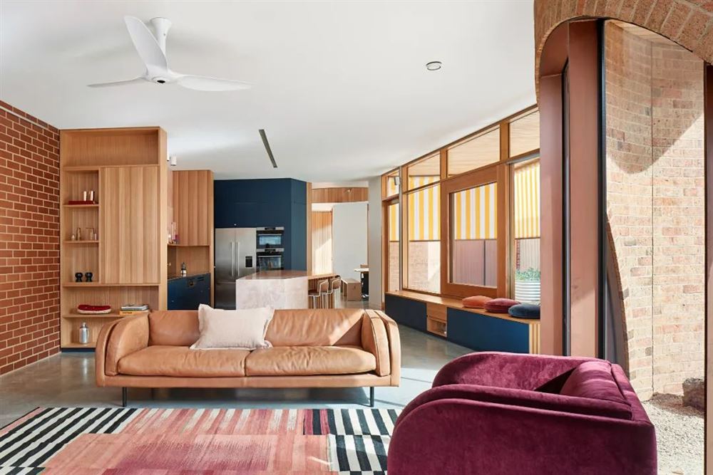 佛山市鵬瑞皓玥灣歐式風(fēng)格別墅裝修案例