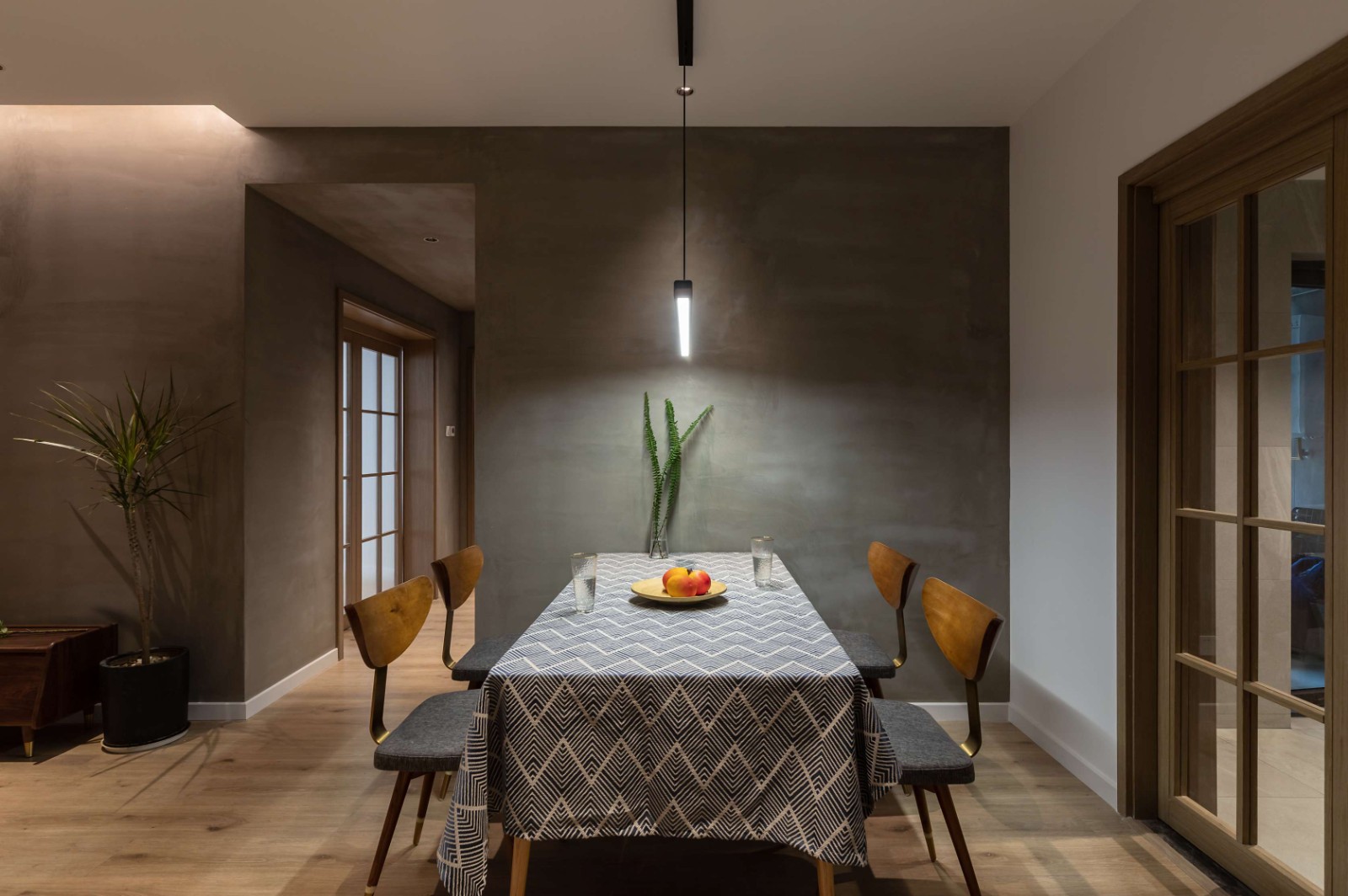 混搭風(fēng)格家裝設(shè)計(jì)室內(nèi)裝修效果圖-餐廳 混搭風(fēng)格家裝設(shè)計(jì)室內(nèi)裝修效果圖-餐廳