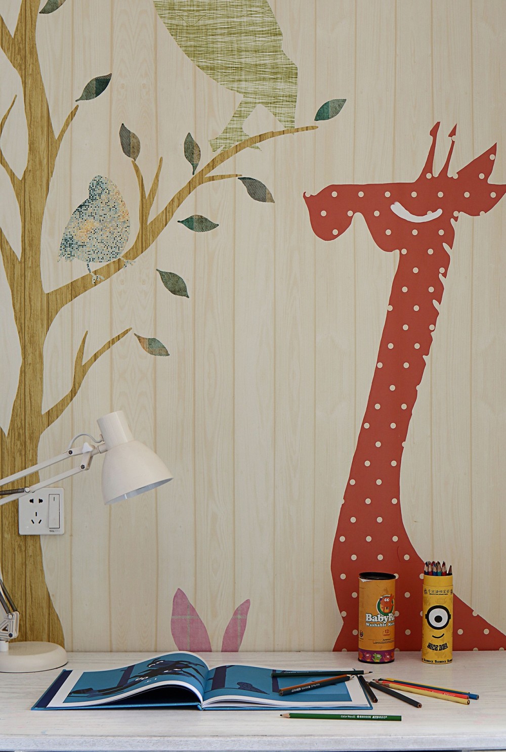 美式田園風(fēng)格室內(nèi)家裝案例效果圖-書(shū)桌 美式田園風(fēng)格室內(nèi)家裝案例效果圖-書(shū)桌