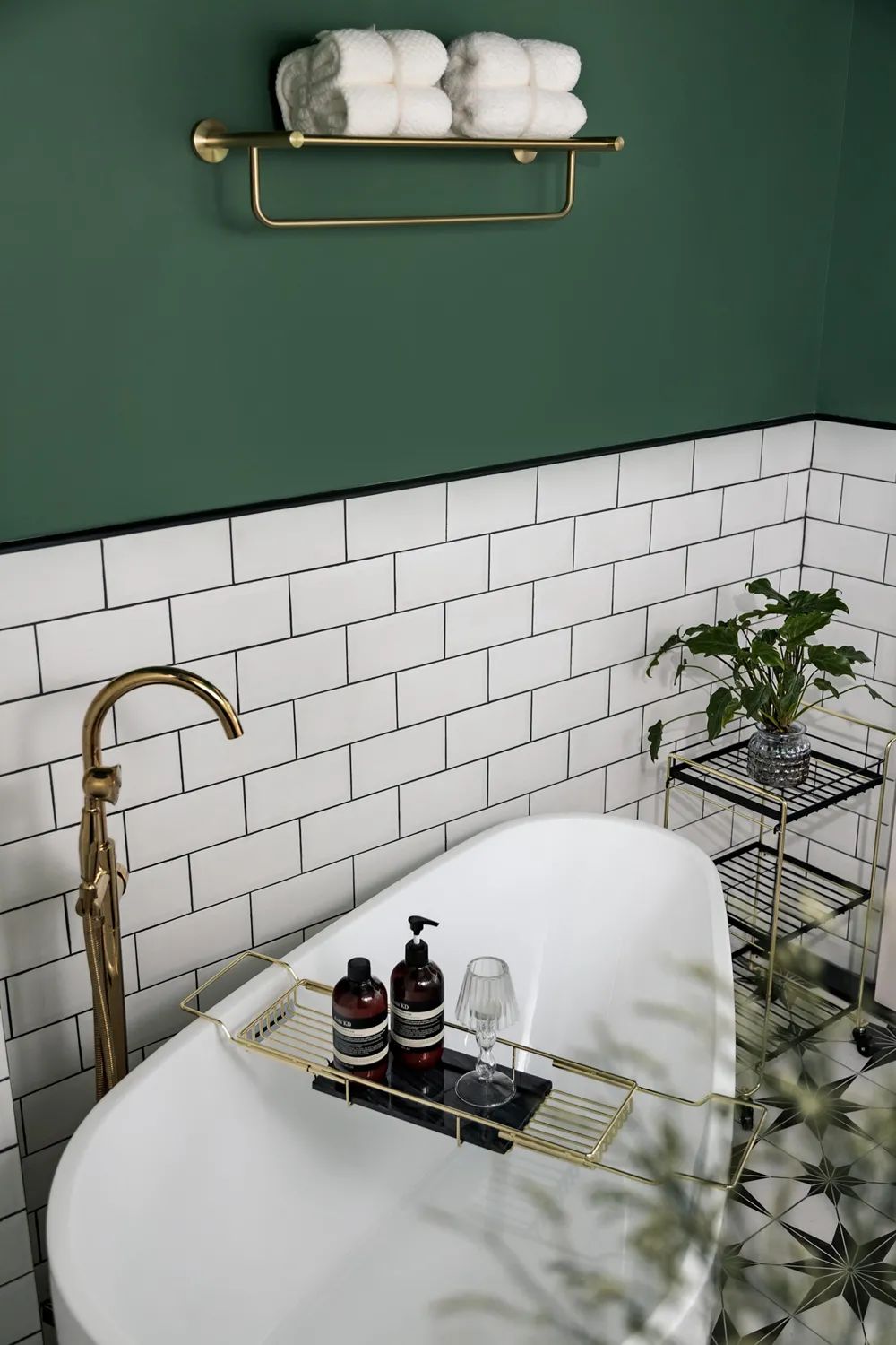 美式輕奢風(fēng)格室內(nèi)設(shè)計家裝案例-衛(wèi)生間 美式輕奢風(fēng)格室內(nèi)設(shè)計家裝案例-衛(wèi)生間