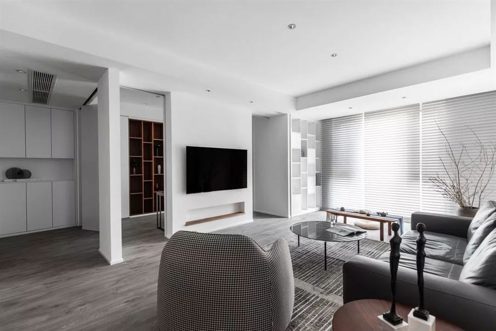 佛山市雅居樂·江畔明珠現(xiàn)代簡約風(fēng)格三居室裝修案例