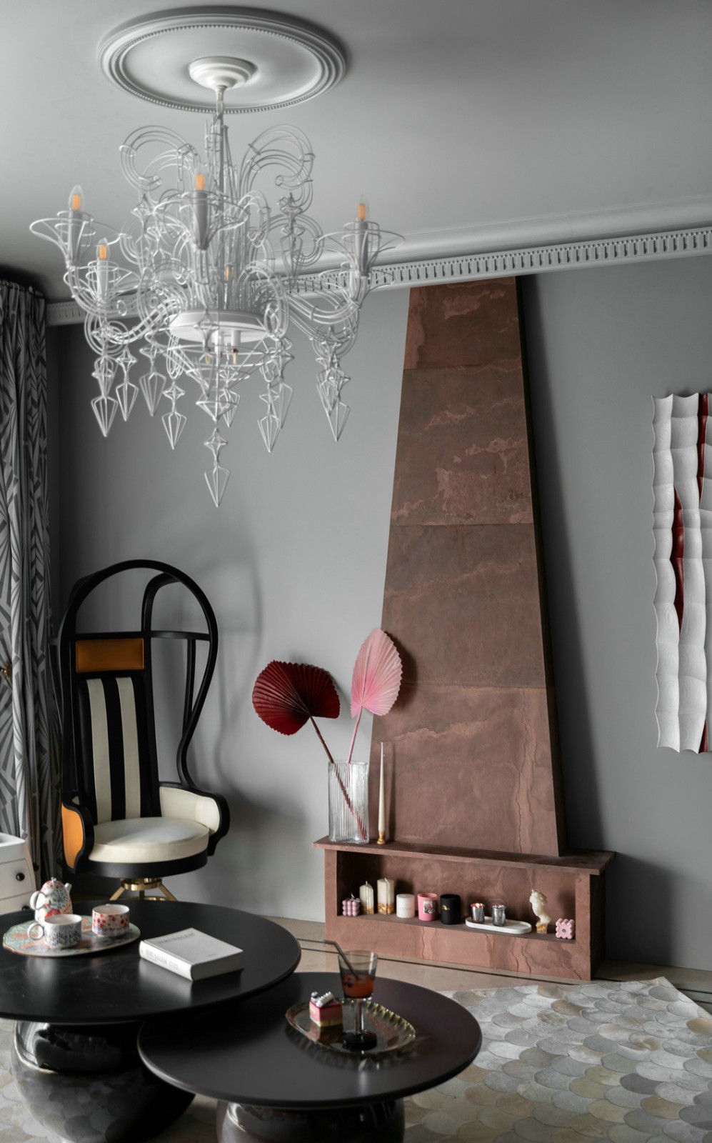 法式輕奢風(fēng)格家裝設(shè)計室內(nèi)裝修效果圖-客廳茶幾 法式輕奢風(fēng)格家裝設(shè)計室內(nèi)裝修效果圖-客廳茶幾