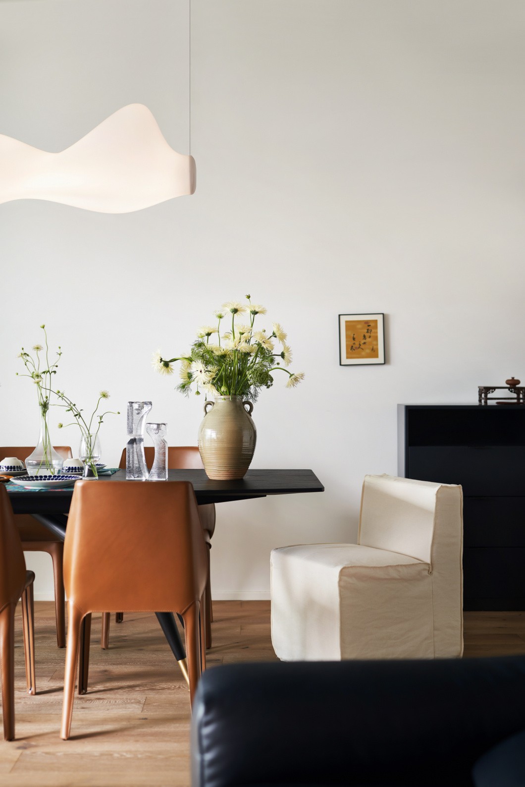 現(xiàn)代簡約風格家裝設計室內(nèi)裝修效果圖-餐廳 現(xiàn)代簡約風格家裝設計室內(nèi)裝修效果圖-餐廳