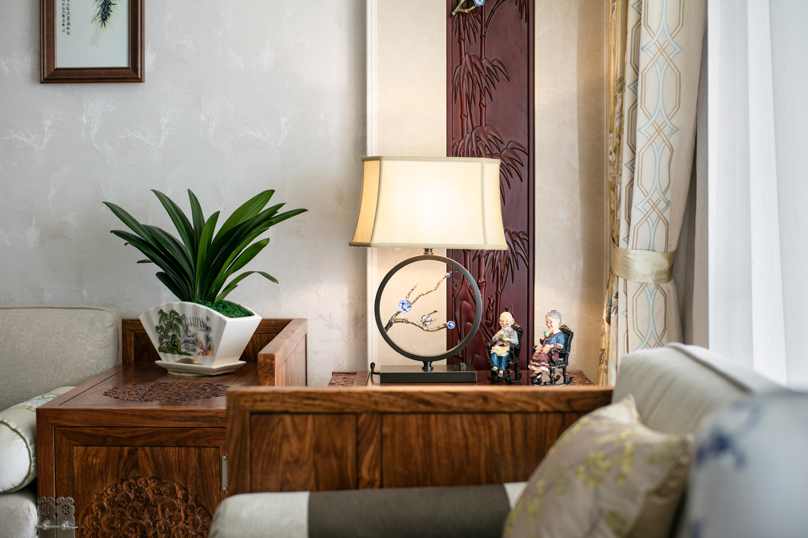 新中式風(fēng)格家裝設(shè)計室內(nèi)裝修效果圖-客廳擺設(shè)品 新中式風(fēng)格家裝設(shè)計室內(nèi)裝修效果圖-客廳擺設(shè)品