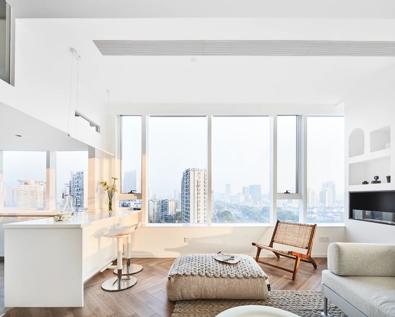 裝修案例極簡風(fēng)格復(fù)式裝修效果圖-餐廳 裝修案例極簡風(fēng)格復(fù)式裝修效果圖-餐廳