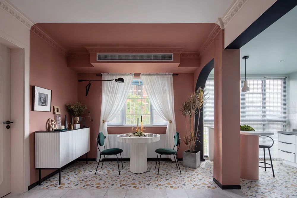 美式輕奢風(fēng)格室內(nèi)設(shè)計家裝案例-餐廳 美式輕奢風(fēng)格室內(nèi)設(shè)計家裝案例-餐廳