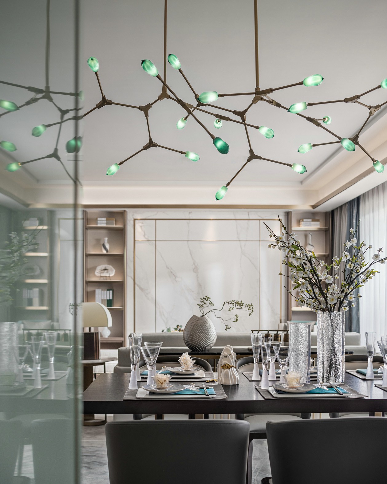 新中式風格室內(nèi)家裝案例效果圖-餐廳裝飾 新中式風格室內(nèi)家裝案例效果圖-餐廳裝飾