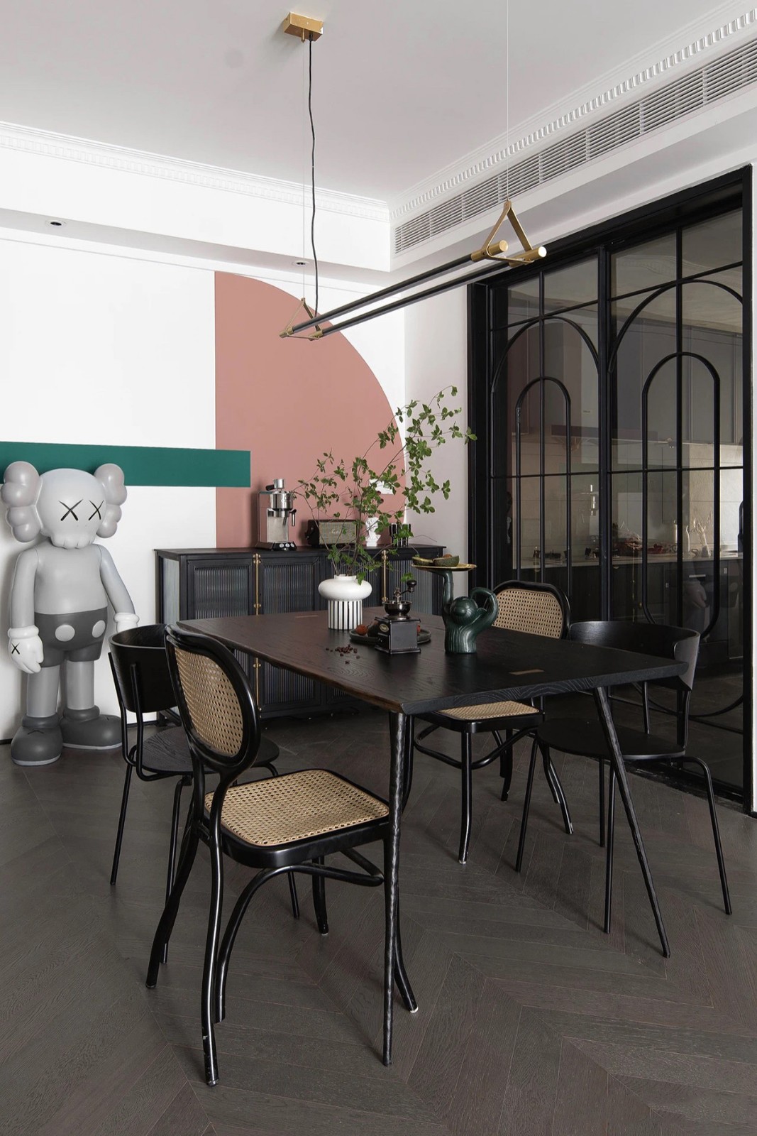 北歐混搭風(fēng)格家裝設(shè)計室內(nèi)裝修效果圖-餐廳 北歐混搭風(fēng)格家裝設(shè)計室內(nèi)裝修效果圖-餐廳