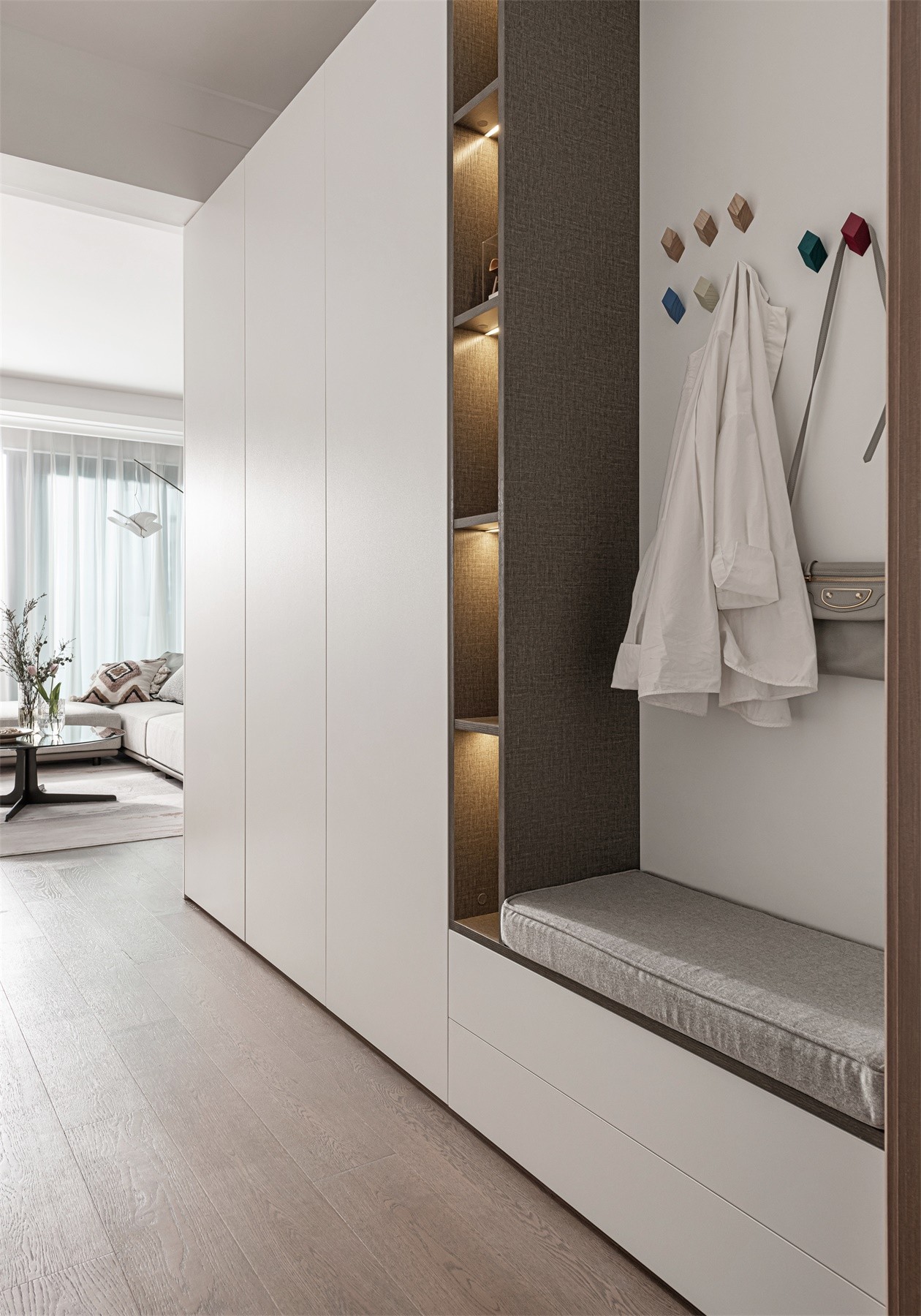 現(xiàn)代簡(jiǎn)約風(fēng)格室內(nèi)設(shè)計(jì)家裝案例-玄關(guān) 現(xiàn)代簡(jiǎn)約風(fēng)格室內(nèi)設(shè)計(jì)家裝案例-玄關(guān)