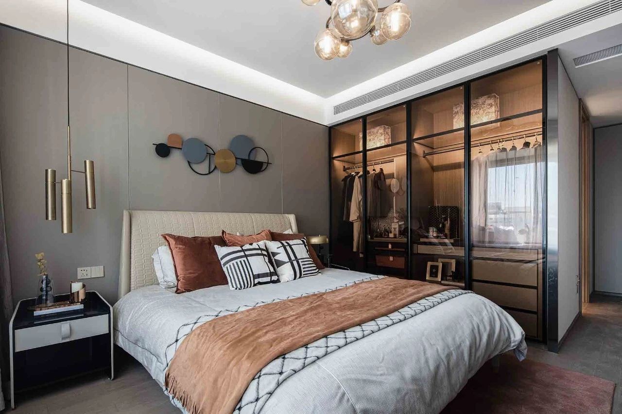 現(xiàn)代前衛(wèi)風(fēng)格室內(nèi)設(shè)計(jì)家裝案例-主臥 現(xiàn)代前衛(wèi)風(fēng)格室內(nèi)設(shè)計(jì)家裝案例-主臥