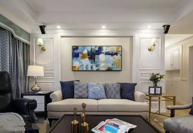 楚雄彝族自治州壩塘邊小區(qū)現(xiàn)代簡約風(fēng)格四居室裝修案例