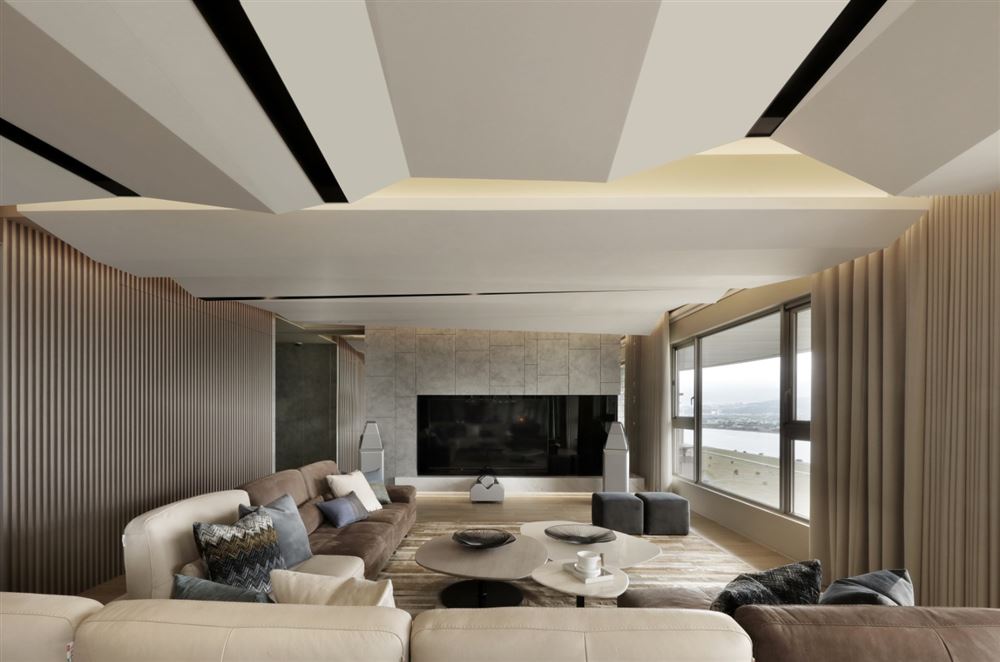 廣州市中海云麓公館現(xiàn)代簡約風(fēng)格四居室裝修案例