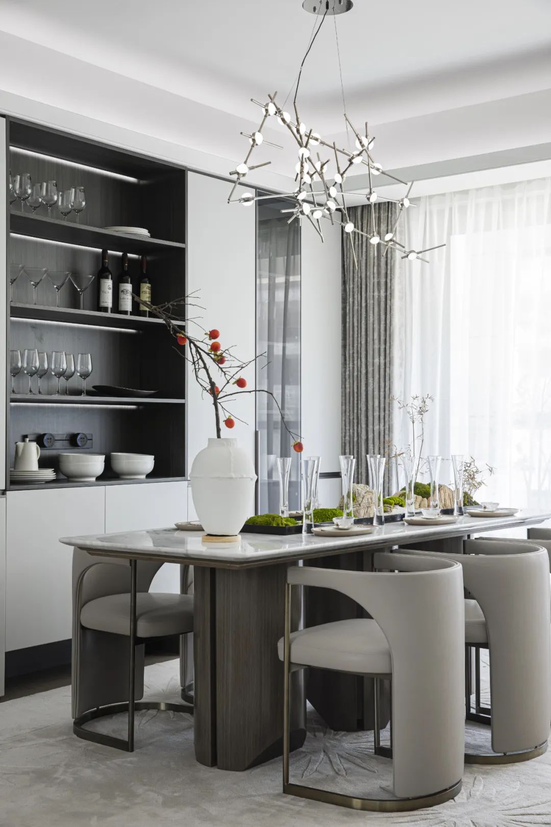 現(xiàn)代簡約風(fēng)格室內(nèi)設(shè)計(jì)家裝案例-餐廳 現(xiàn)代簡約風(fēng)格室內(nèi)設(shè)計(jì)家裝案例-餐廳