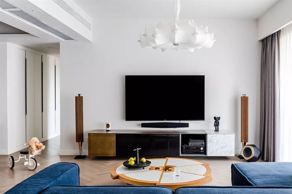 汕頭市旭盛園現(xiàn)代簡約風格三居室裝修案例