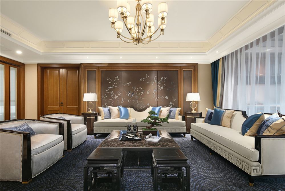 楚雄彝族自治州壩塘邊小區(qū)新中式風(fēng)格平層裝修案例