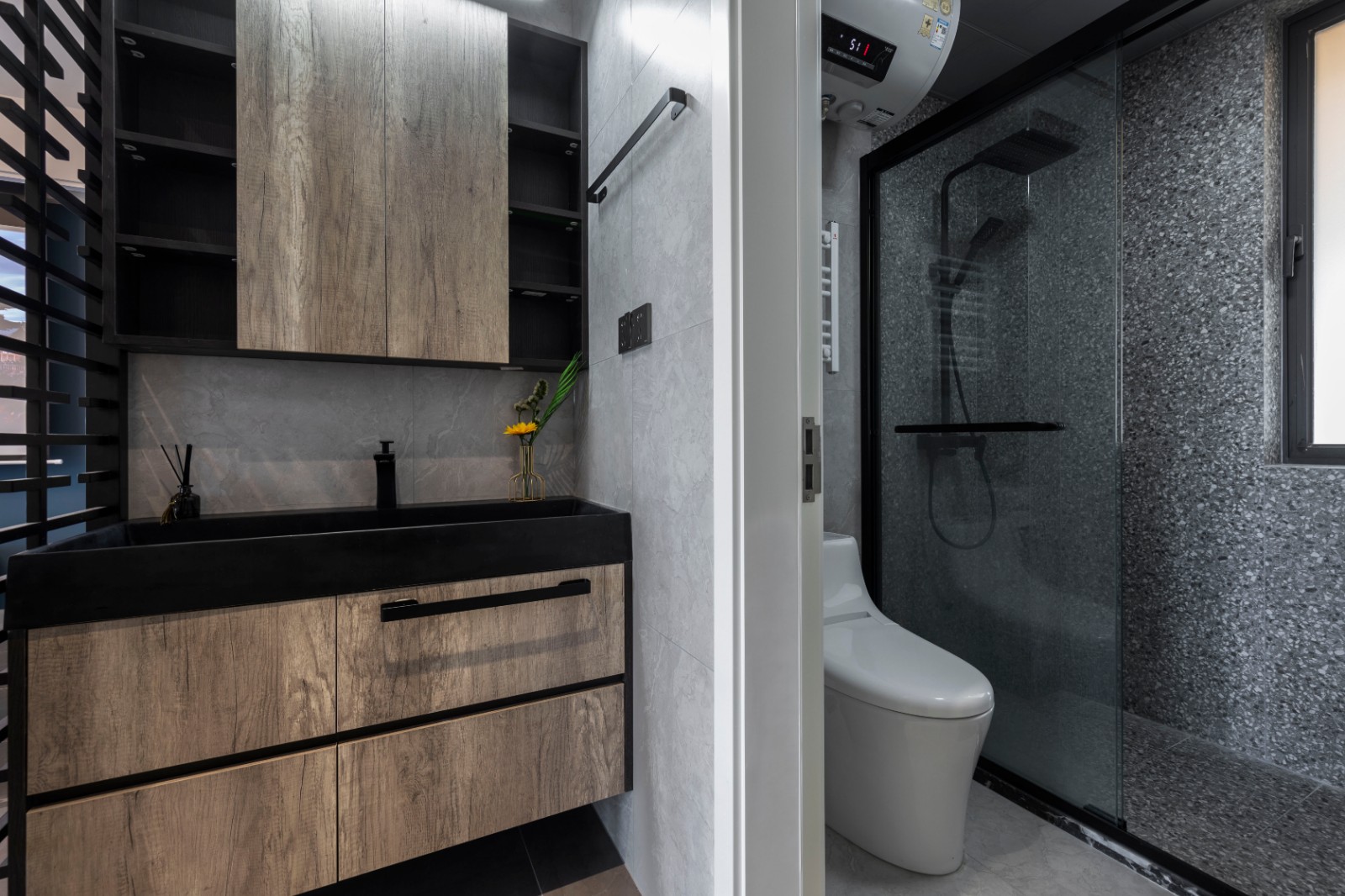 現(xiàn)代輕奢風格靜謐灰室內家裝設計-衛(wèi)生間 現(xiàn)代輕奢風格靜謐灰室內家裝設計-衛(wèi)生間