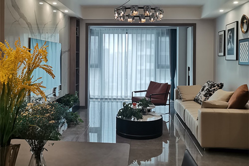 德陽市凱麗景湖現(xiàn)代簡約風(fēng)格三居室裝修案例