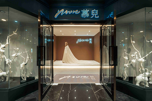 ?？谑芯G城桃李春風現(xiàn)代風格辦公空間裝修案例